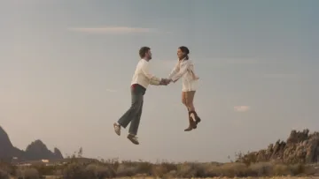 Alex Warren – Ordinary (Official Video)