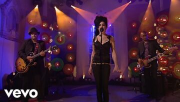 Amy Winehouse – Back To Black (Live at Other Voices, 2006)