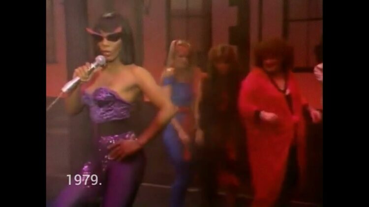 Donna Summer – Bad Girls (Official Music Video)
