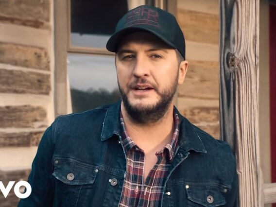 Luke Bryan – What Makes You Country (Official Music Video)
