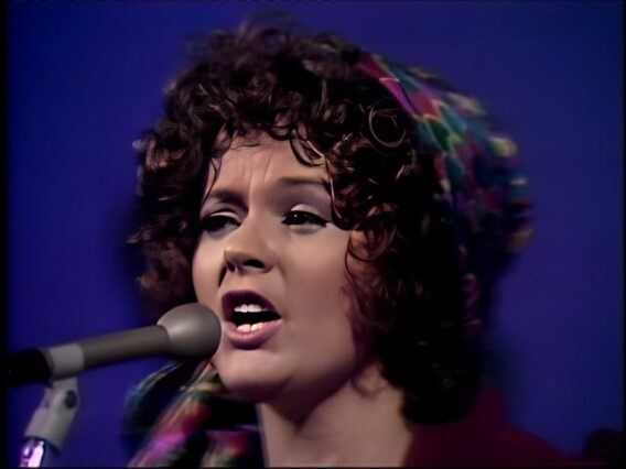 Put Your Hand In The Hand –- Ocean Live {Stereo} 1971