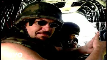 Toby Keith – Courtesy Of The Red, White And Blue (The Angry American) (Official Music Video)