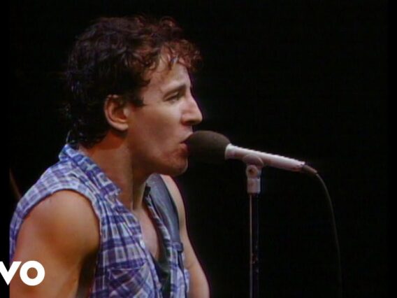 Bruce Springsteen – Born to Run (Official Video)
