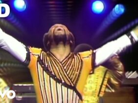 Earth, Wind & Fire – September (Official HD Video)