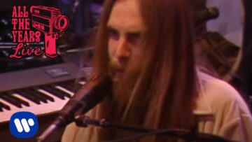 Grateful Dead – Truckin (New York, NY 10/30/80) (Official Live Video)