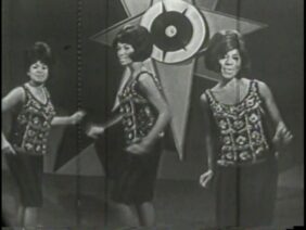 The Marvelettes – Please Mr. Postman (1961)
