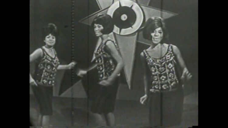 The Marvelettes – Please Mr. Postman (1961)