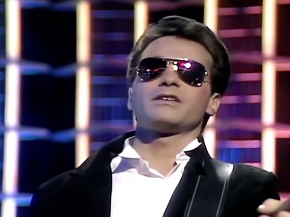 Words (Dont come easy) – F.R. David (1982) HD