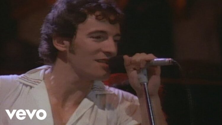 Bruce Springsteen – Dancing In the Dark (Official Video)