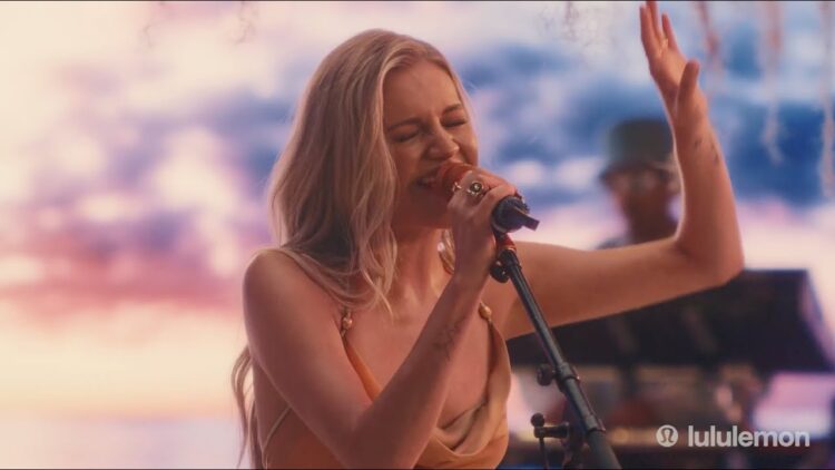 Kelsea Ballerini – I Would, Would You (Stripped Version)