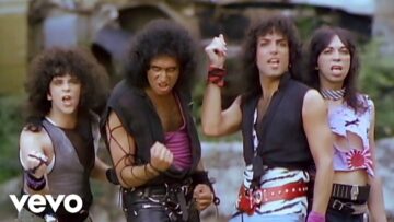 Kiss – Lick It Up