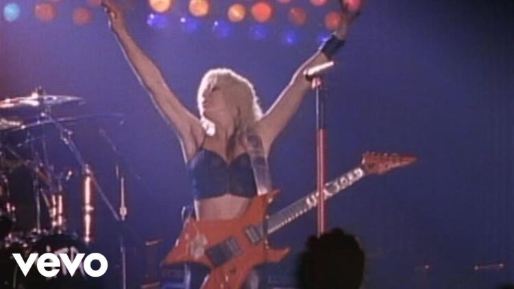 Lita Ford – Kiss Me Deadly (Live at Wembley 1989)