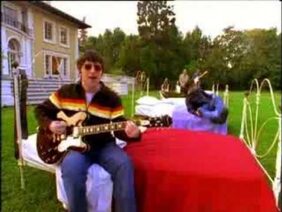 Oasis – Dont Look Back In Anger (Official Video)