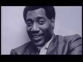 Otis Redding – (Sittin On) The Dock Of The Bay (Official Music Video)