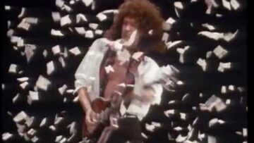 Queen – The Show Must Go On (Official Video)