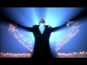 Queen – Who Wants To Live Forever (Official Video)
