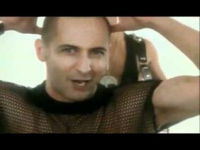 Right Said Fred – I’m Too Sexy OFFICIAL music Video