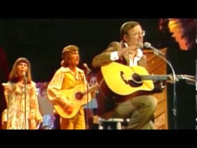 Roger Whittaker – Mammy Blue