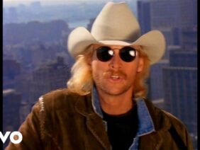 Alan Jackson – Gone Country (Official Music Video)