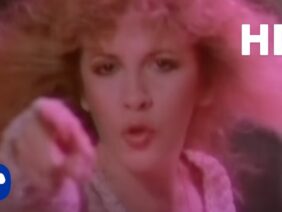 Fleetwood Mac – Gypsy (Official Music Video) [HD]