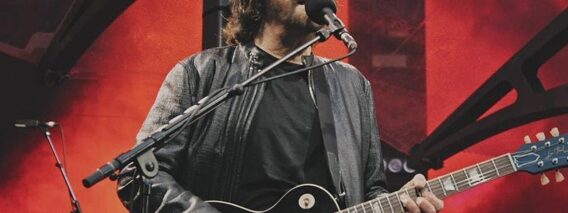 Jeff Lynnes ELO – Evil Woman (Live at Wembley Stadium)