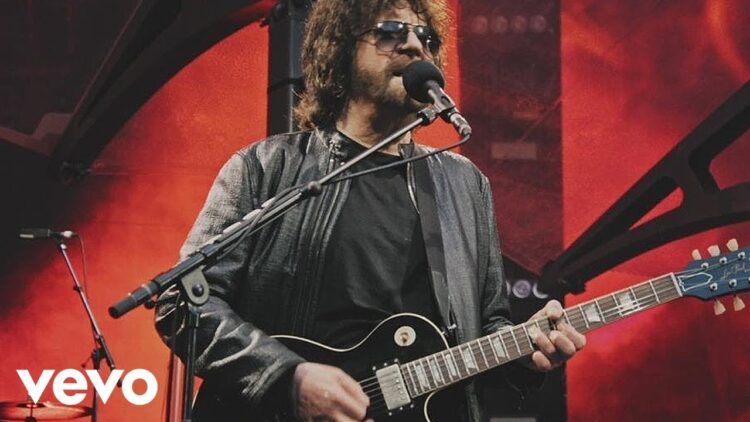 Jeff Lynnes ELO – Evil Woman (Live at Wembley Stadium)