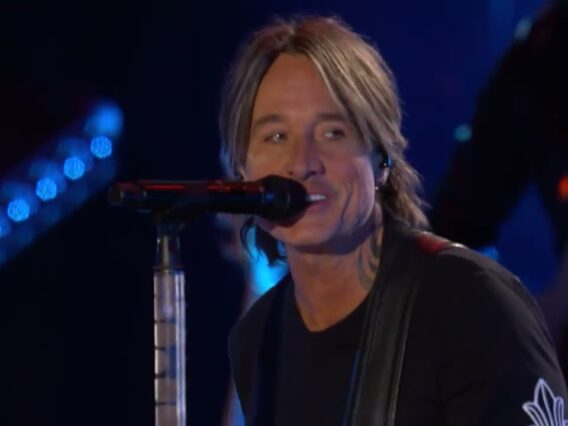 Keith Urban – STRAIGHT LINE (New Years Eve Live: Nashvilles Big Bash 2024)