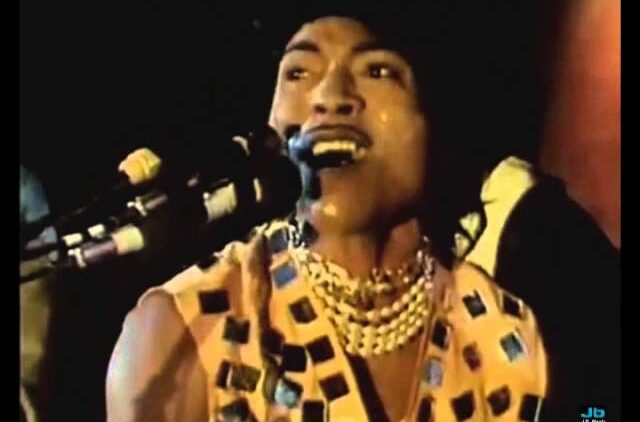 Little Richard – Good Golly Miss Molly (The London Rock N Roll Show, Wembley Stadium   Aug  5, 1972)