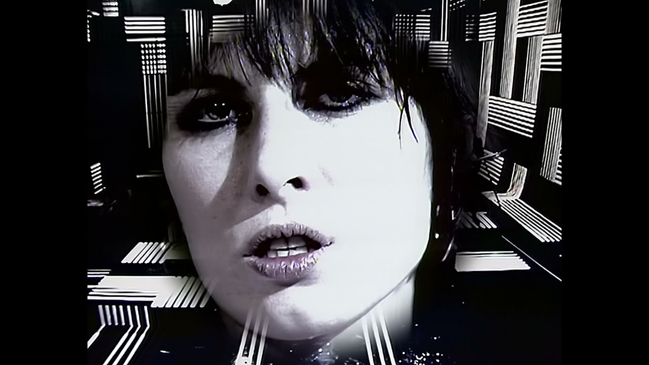 Pretenders – Talk Of The Town (Official Music Video)