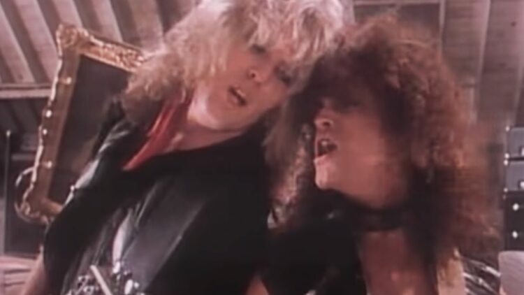 RATT – Round And Round (Official Music Video)