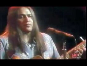 Redbone – Come And Get Your Love (Live Rock Concert) HQ