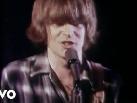 Creedence Clearwater Revival – I Heard It Through The Grapevine (Official Music Video)