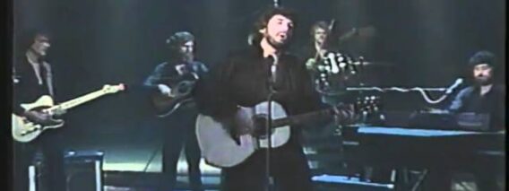 Eddie Rabbit – I Love A Rainy Night – [Solid Gold Show]