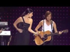 Gianna Nannini ft Laura Pausini – Sei nellanima [Live at San Siro] (Traducción en Español)