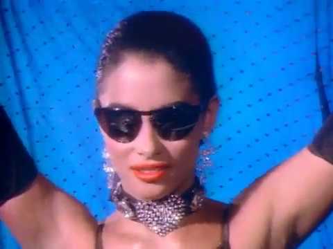 Prince and the Revolution – Kiss (Official Music Video)