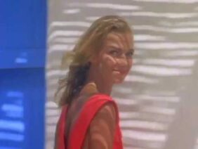 Chris Rea – On the Beach (Official Music Video)