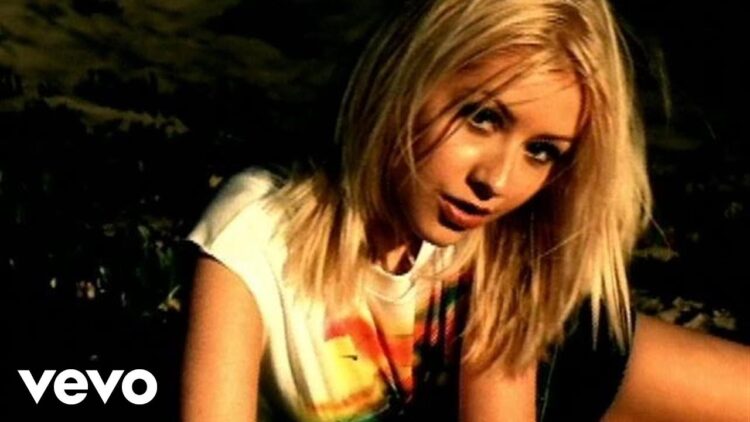 Christina Aguilera – Genie In A Bottle (Official Video)