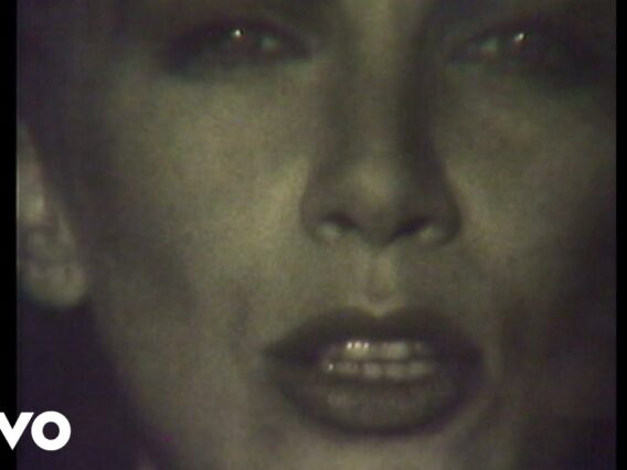 Eurythmics, Annie Lennox, Dave Stewart – Miracle of Love (Official Video)