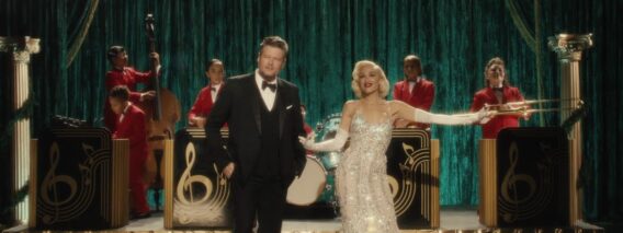 Gwen Stefani – You Make It Feel Like Christmas (Official Music Video) ft. Blake Shelton
