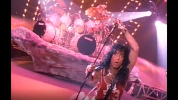 KISS – Crazy, Crazy Nights Music Video