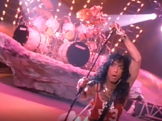 KISS – Crazy, Crazy Nights Music Video