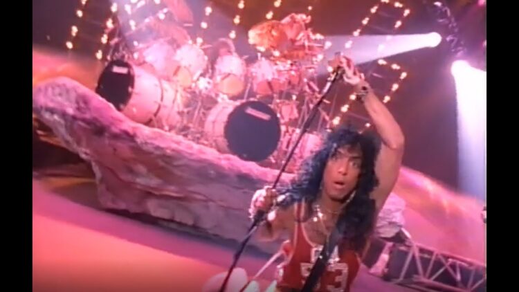 KISS – Crazy, Crazy Nights Music Video