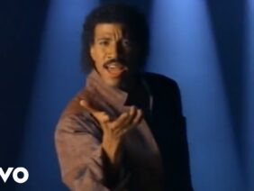 Lionel Richie – Say You, Say Me