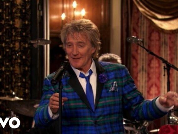 Rod Stewart – Let It Snow! Let It Snow! Let It Snow! (Live)
