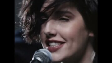 Texas – I Dont Want A Lover (Official 1989 Music Video)