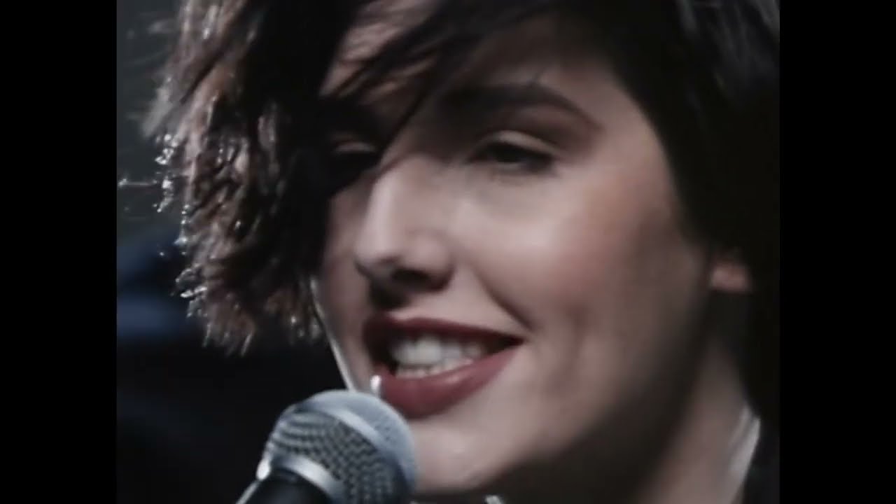 Texas – I Dont Want A Lover (Official 1989 Music Video)