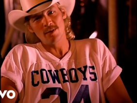 Alan Jackson – Chattahoochee (Official HD Video)