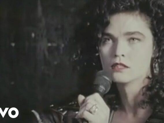 Alannah Myles – Black Velvet