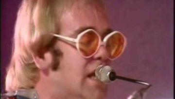 Elton John – Crocodile Rock