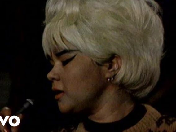 Etta James – Somethings Got A Hold On Me (Live)